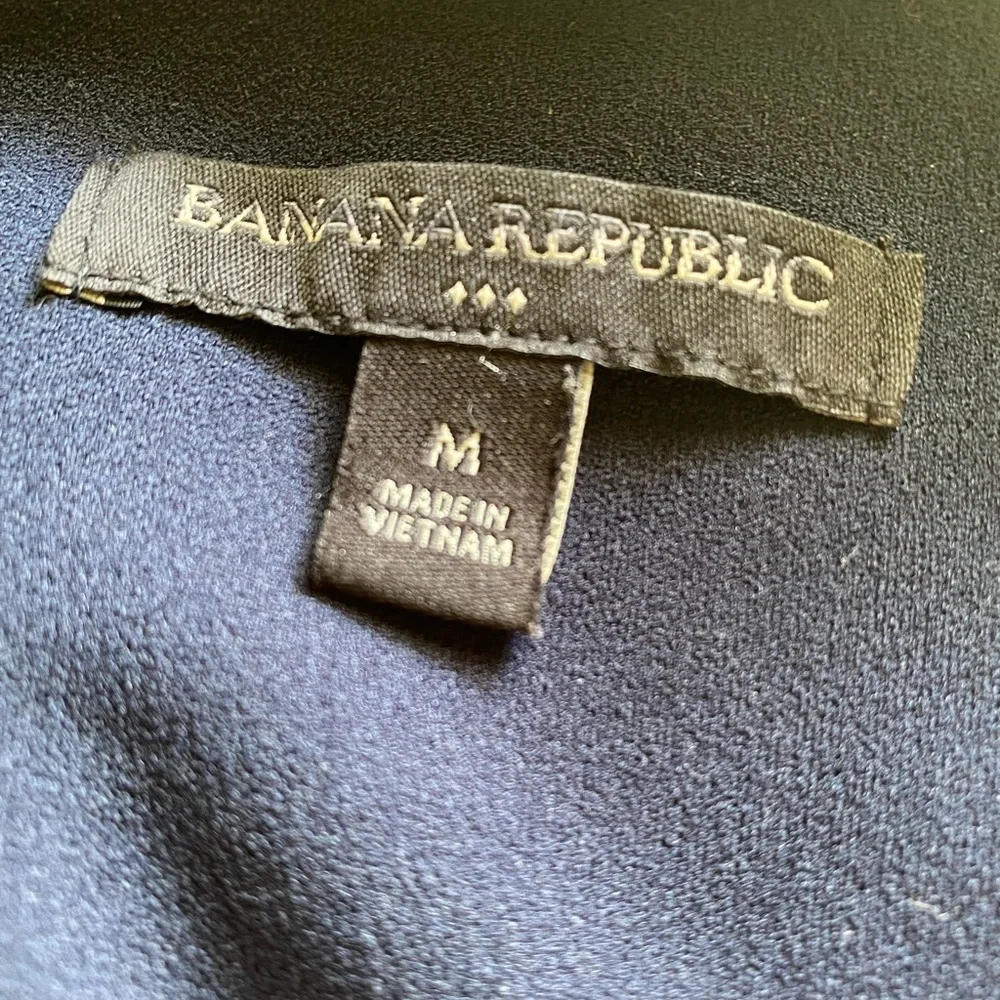 Banana Republic M dress. Sheath style. Sleeveless. Polyester and spandex. - Picture 9 of 11